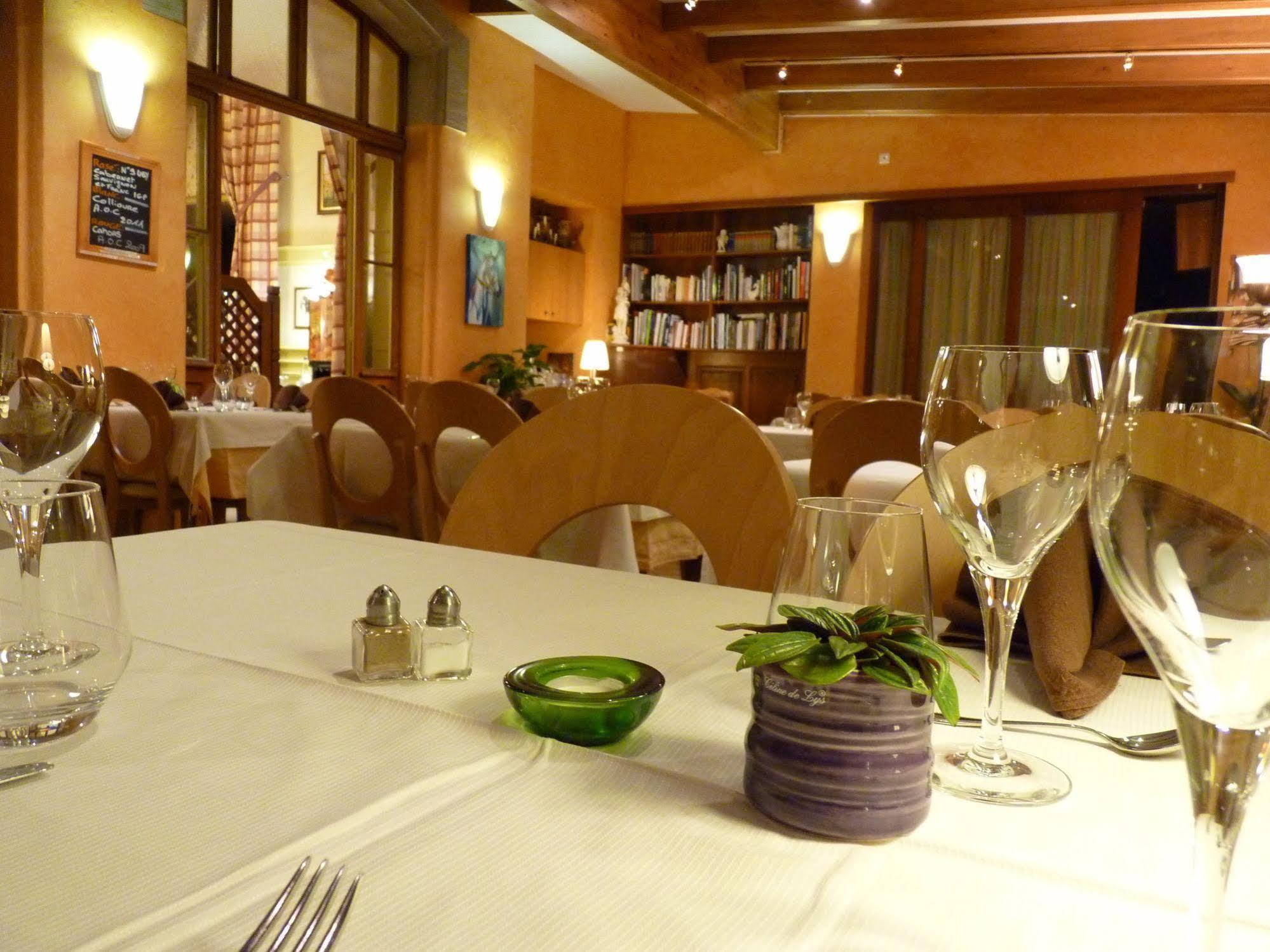 Danne-et-Quatre-Vents Logis Hotel Notre-Dame De Bonne Fontaine מראה חיצוני תמונה