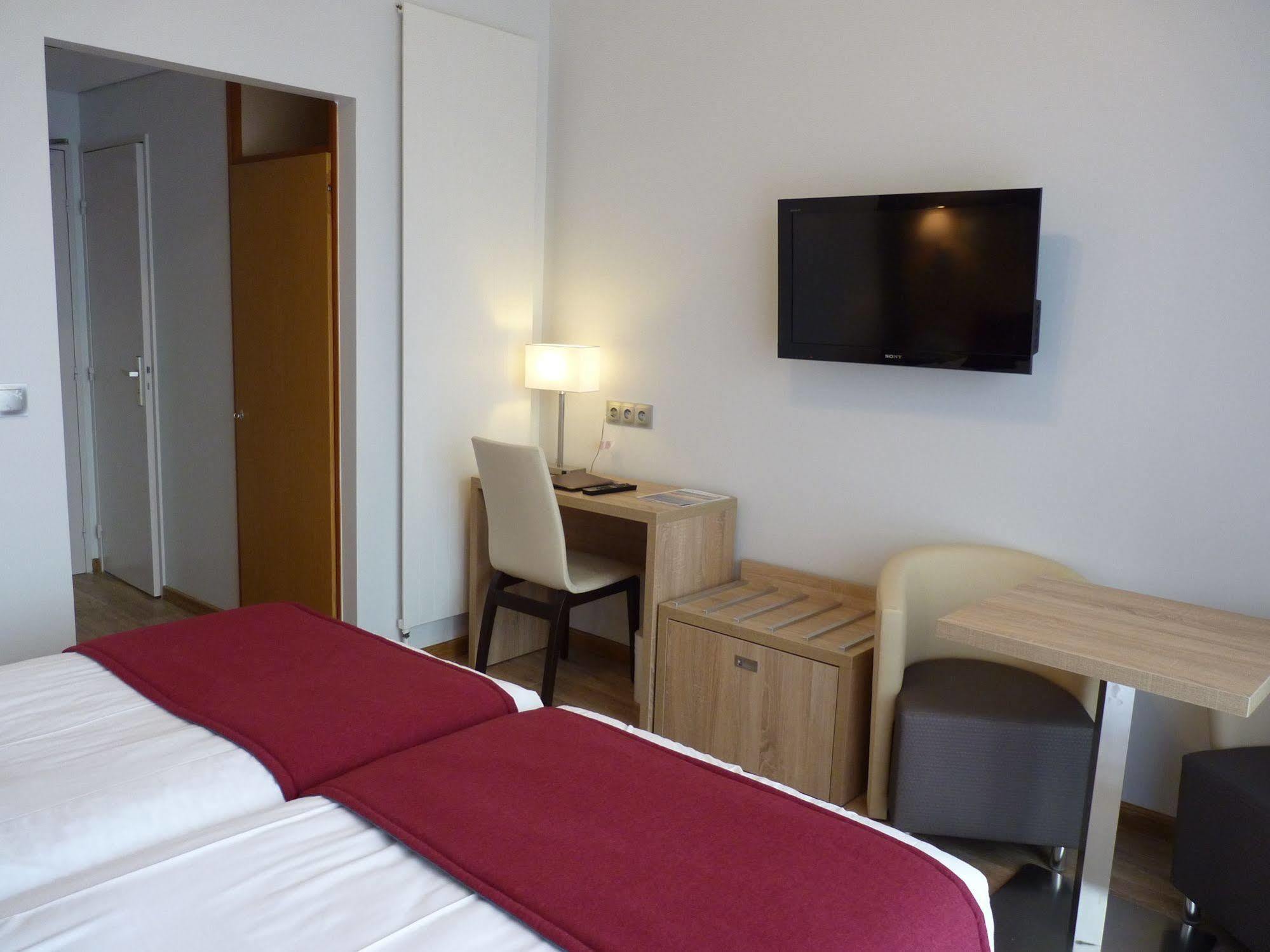 Danne-et-Quatre-Vents Logis Hotel Notre-Dame De Bonne Fontaine מראה חיצוני תמונה