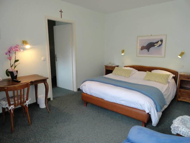 Danne-et-Quatre-Vents Logis Hotel Notre-Dame De Bonne Fontaine מראה חיצוני תמונה